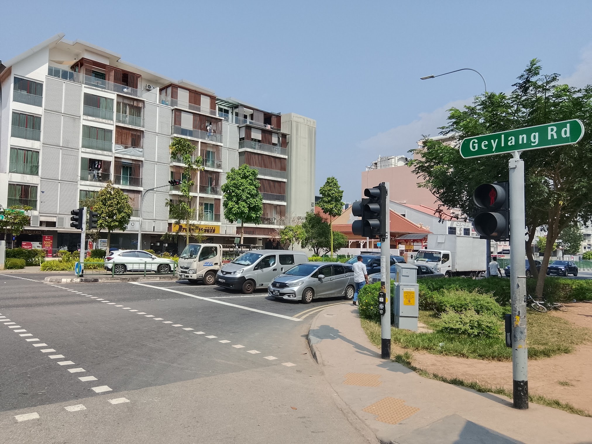 昼のGeylang RoadとLorong 22周辺