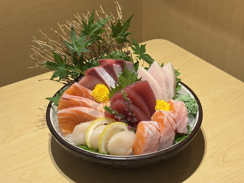 刺身盛り S$20.90++〜