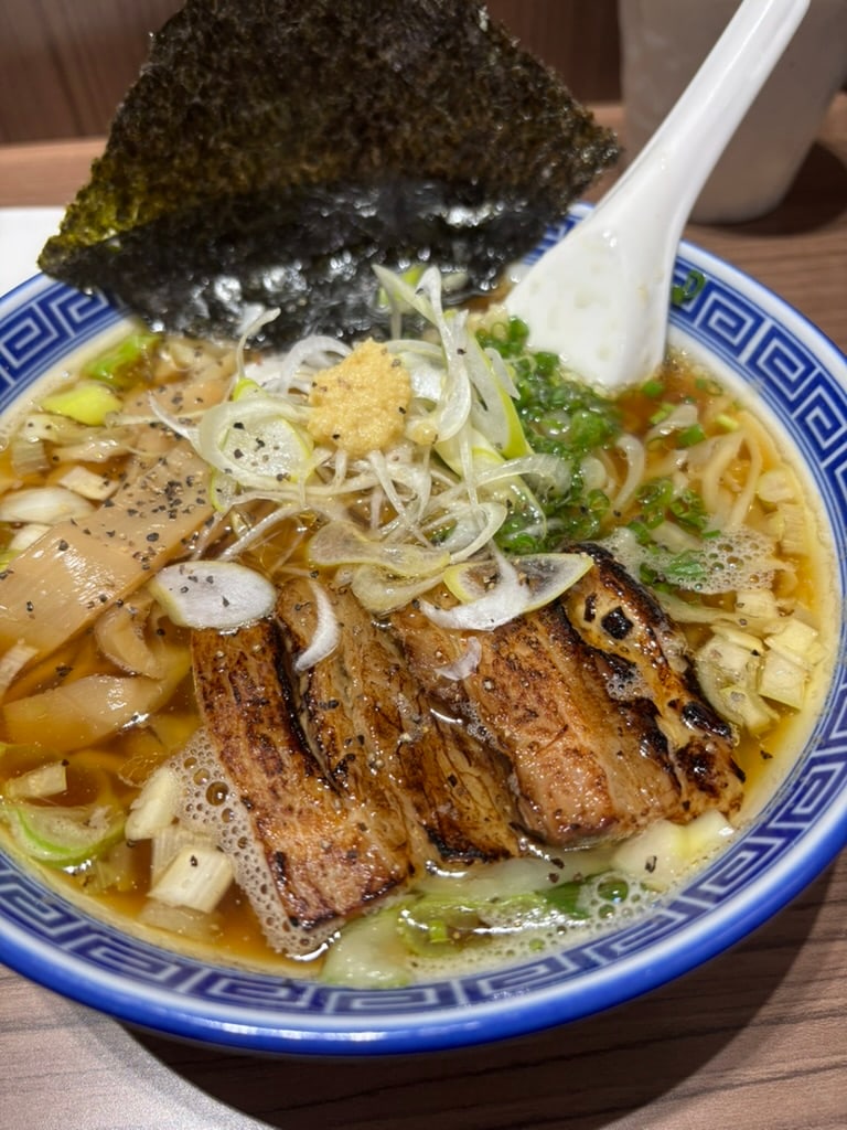 Morinaga Ramen Izakayaのラーメン