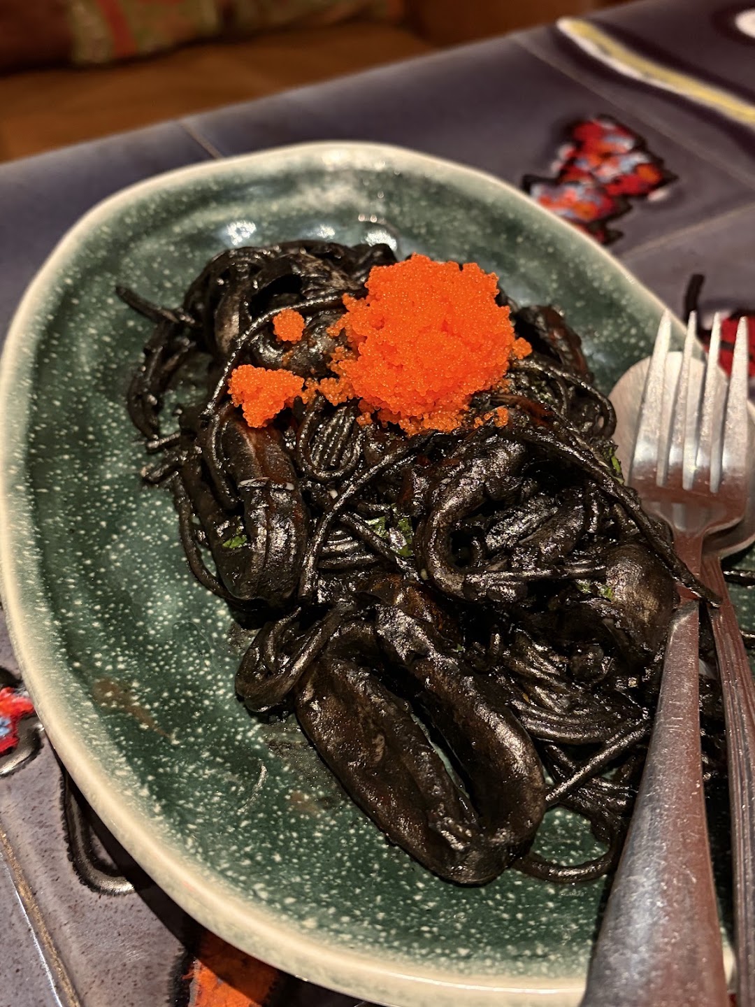 バンコクで食べたイカ墨パスタ